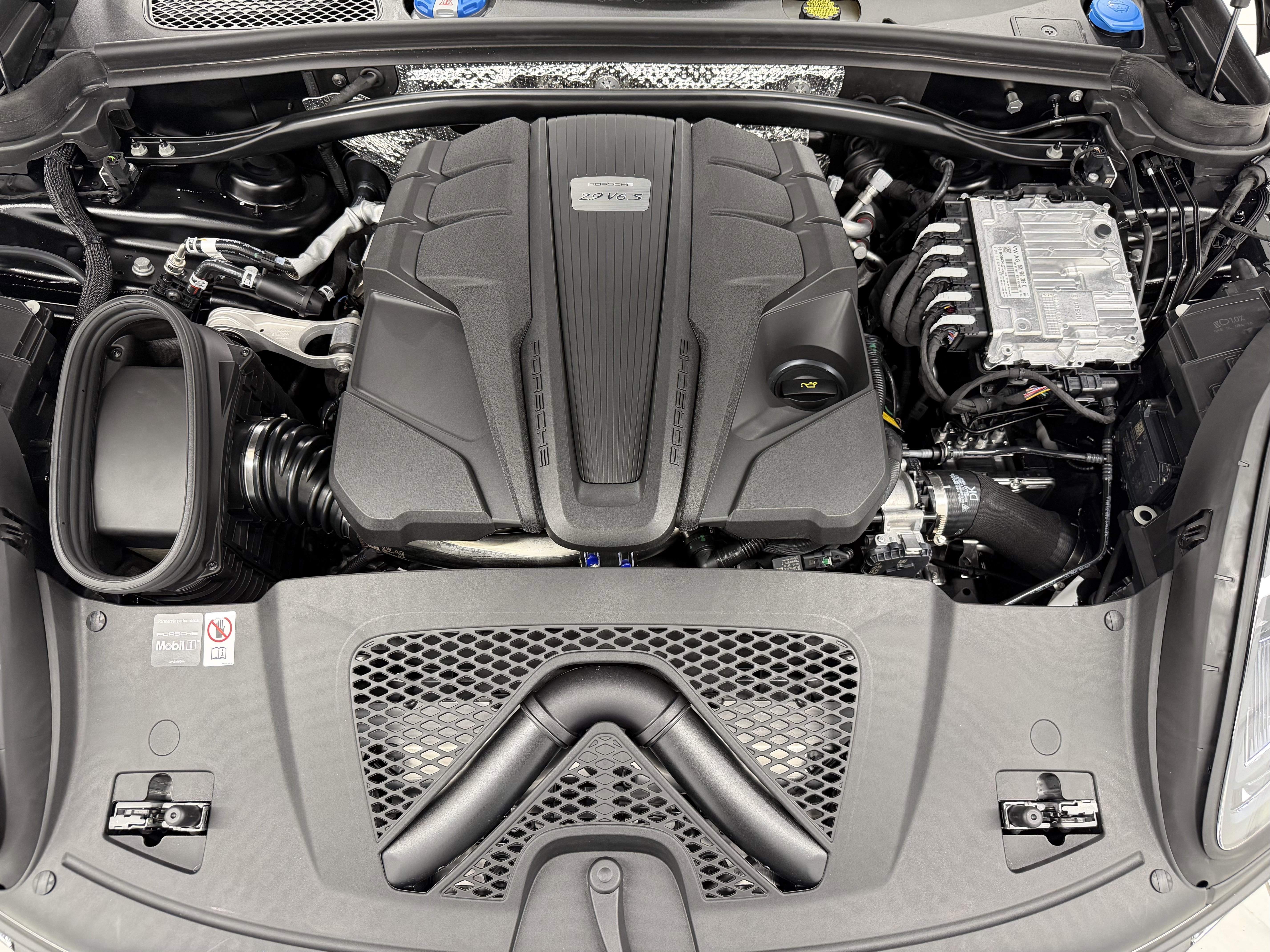 New 2026 Porsche Macan S image 59