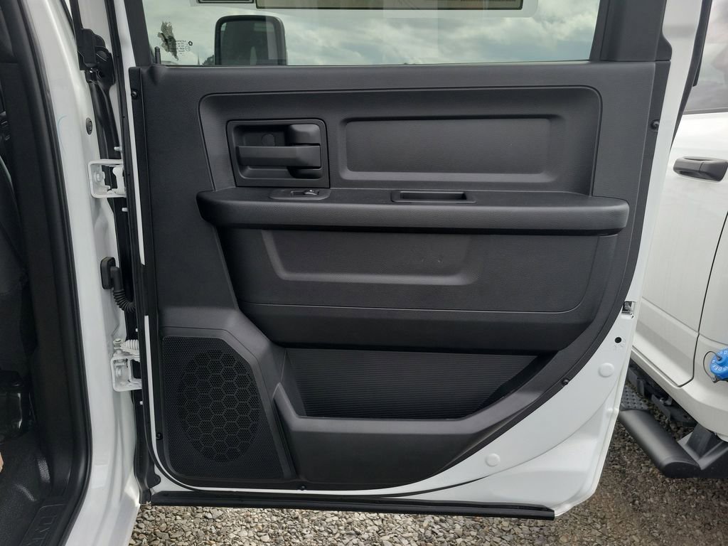 New 2025 RAM 5500 Tradesman image 39