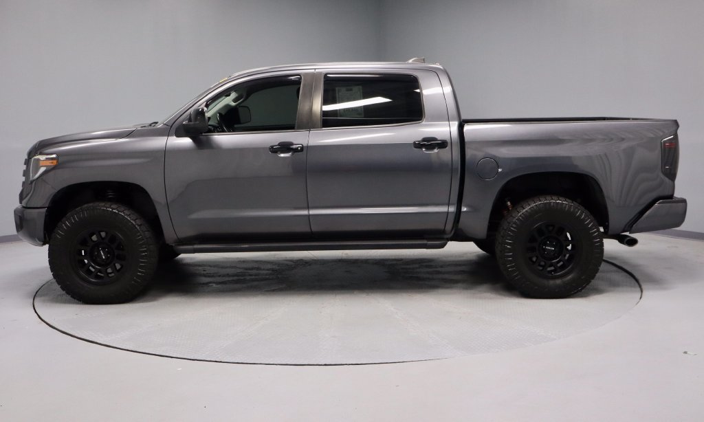 Used 2021 Toyota Tundra Limited w/ Limited Premium Package AWD/4WD image 9