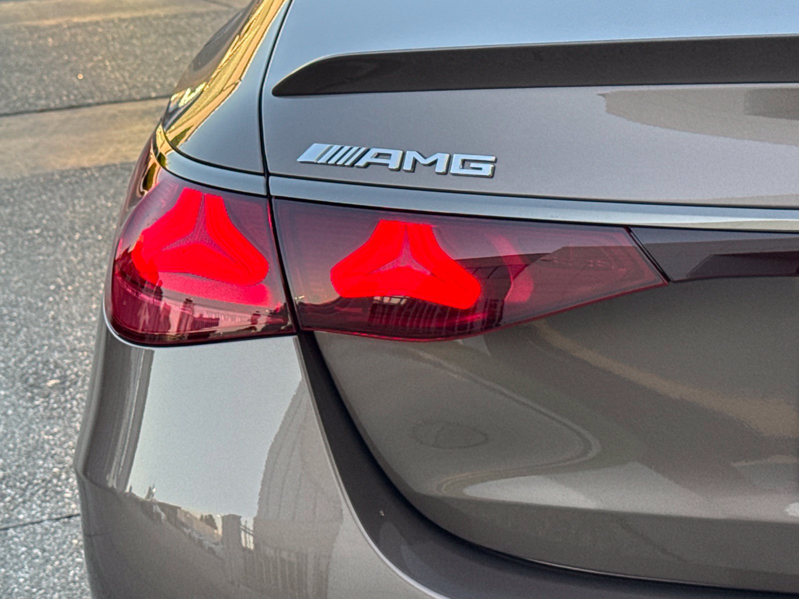 New 2027 Mercedes-Benz E 53 AMG e 4MATIC Sedan image 13