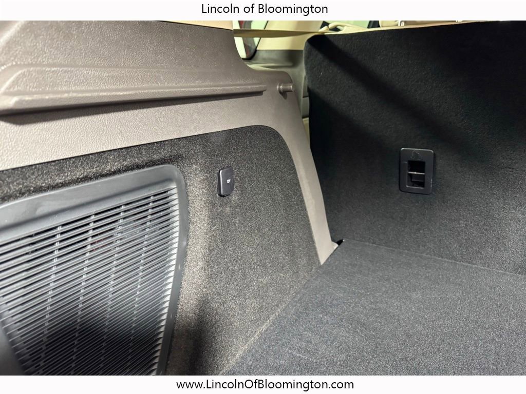 Used 2024 Lincoln Corsair AWD w/ Equipment Group 101A image 61