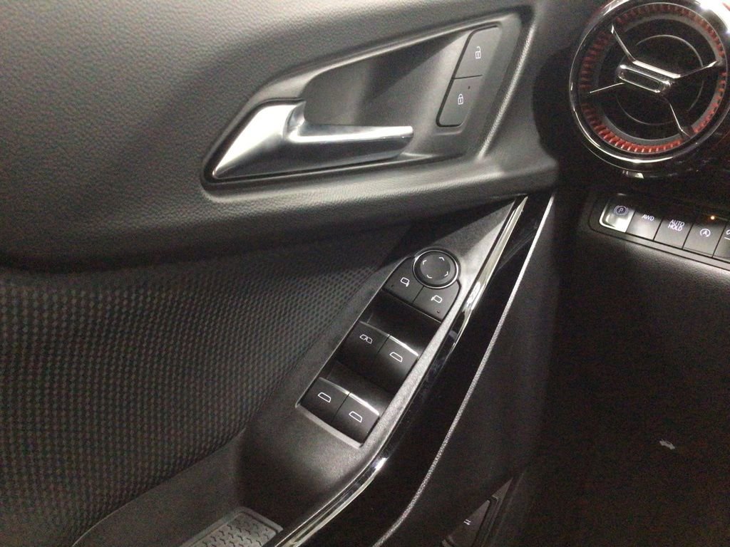 Used 2025 Chevrolet Equinox RS w/ Safety and Technology Package image 16