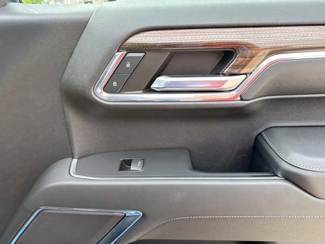 Used 2023 Chevrolet Silverado 1500 LT AWD/4WD image 32