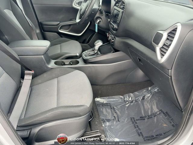 Used 2023 Kia Soul LX w/ Option Group 015 image 30