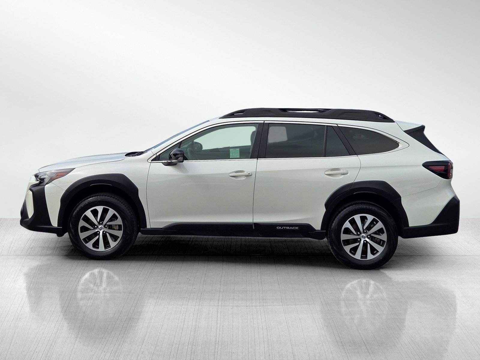 Used 2024 Subaru Outback Premium AWD/4WD image 7