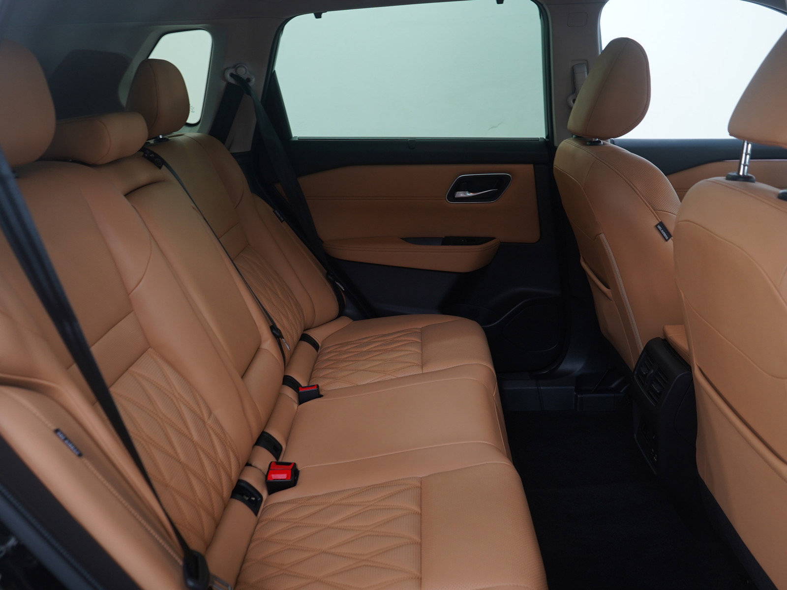 Used 2023 Nissan Rogue Platinum w/ Platinum Premium Package image 12