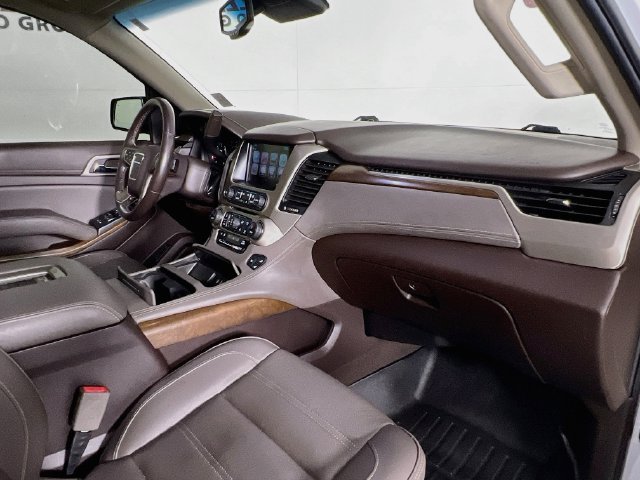 Used 2019 GMC Yukon XL Denali w/ Denali Ultimate Package AWD/4WD image 44