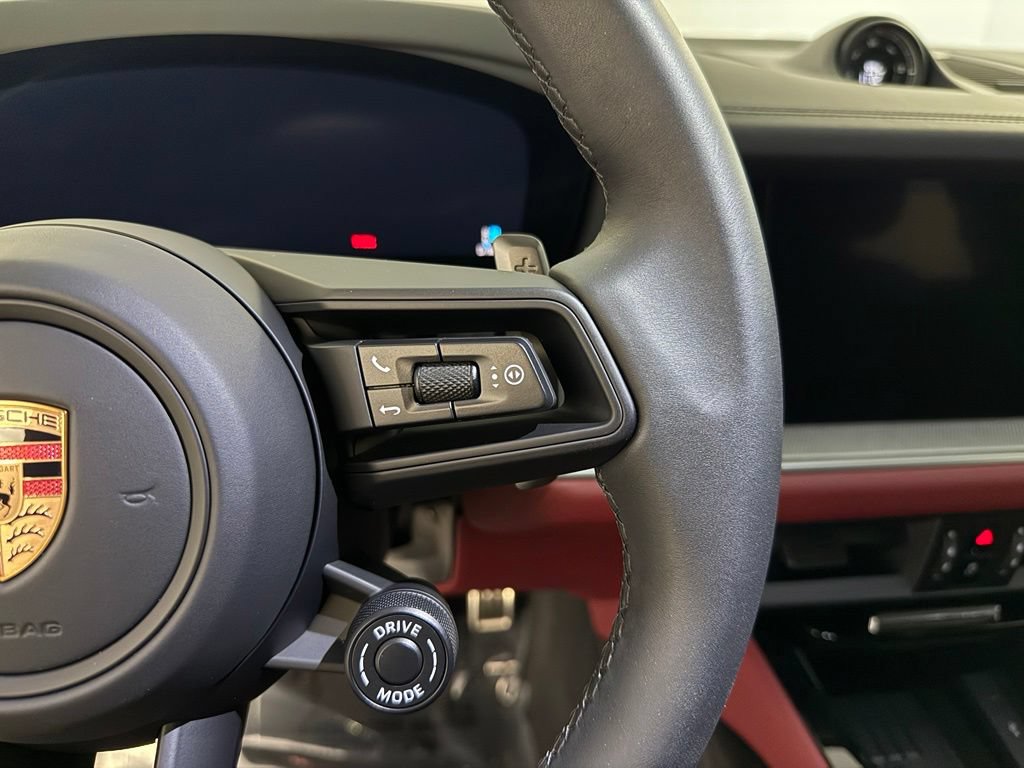 Certified 2025 Porsche Cayenne S AWD/4WD image 28