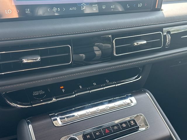 New 2026 Lincoln Aviator Reserve w/ Luxury Package RWD image 29