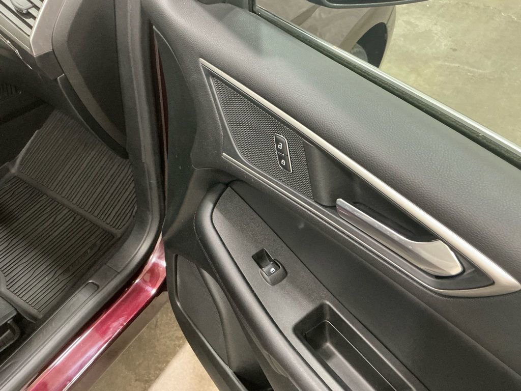 Used 2022 Ford Edge SEL w/ Convenience Package image 32