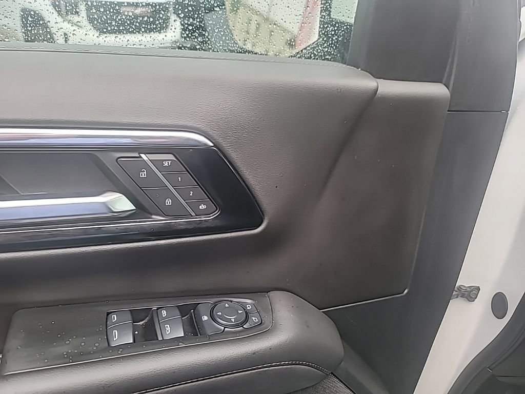 Used 2025 Chevrolet Tahoe Z71 image 13