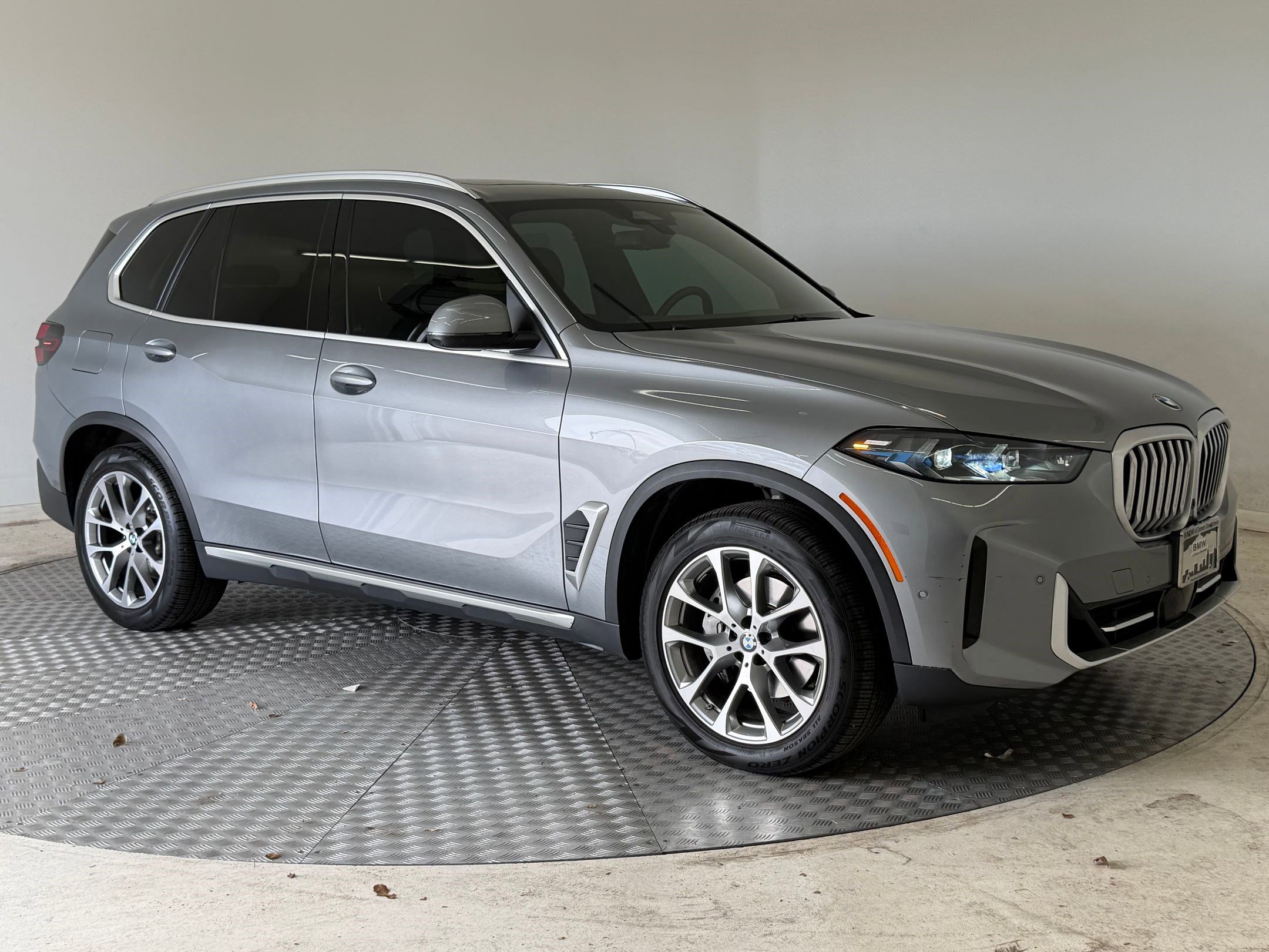 Certified 2024 BMW X5 xDrive40i w/ Premium Package image 7