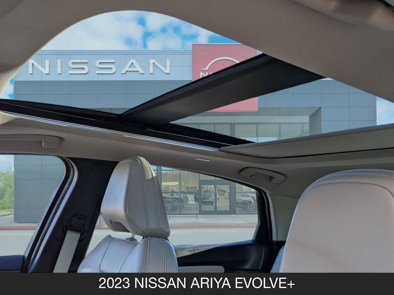 Used 2023 Nissan Ariya FWD image 24