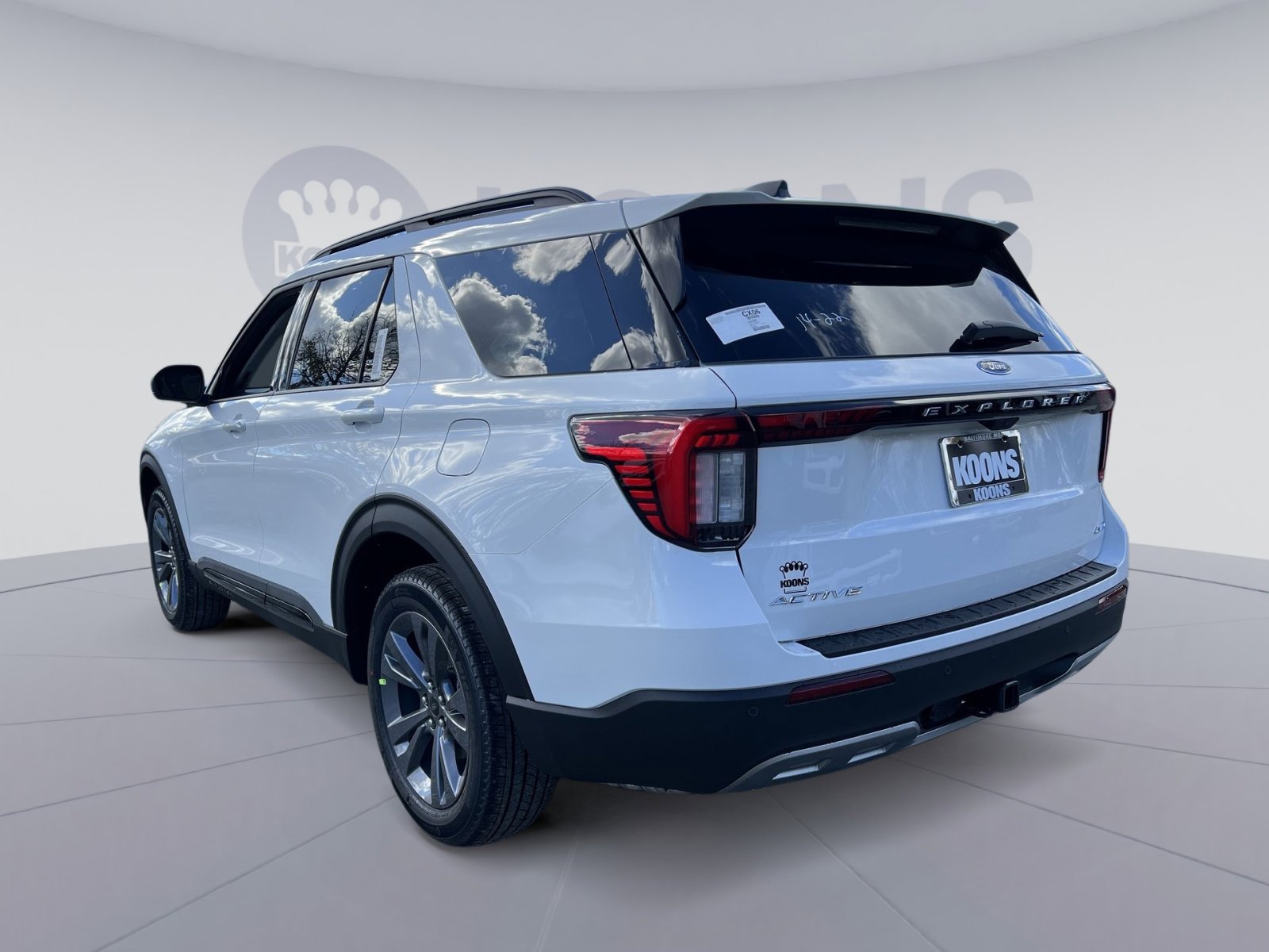 New 2026 Ford Explorer Active w/ Active Comfort Package image 4