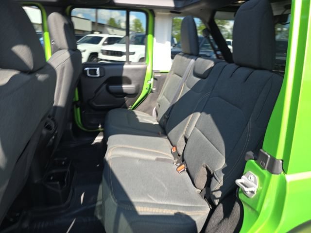 Used 2025 Jeep Wrangler Unlimited Sport AWD/4WD image 32