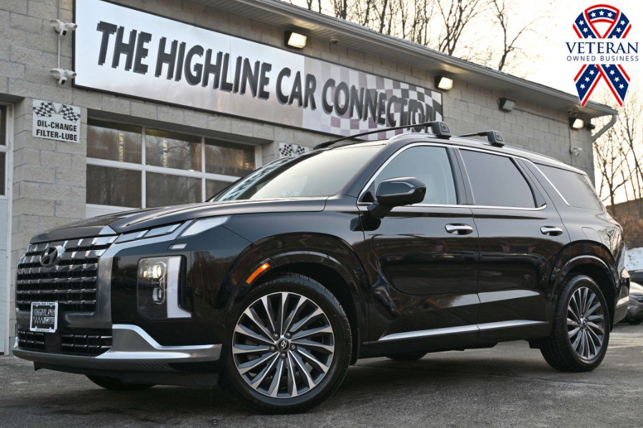 Used 2023 Hyundai Palisade Calligraphy image 1