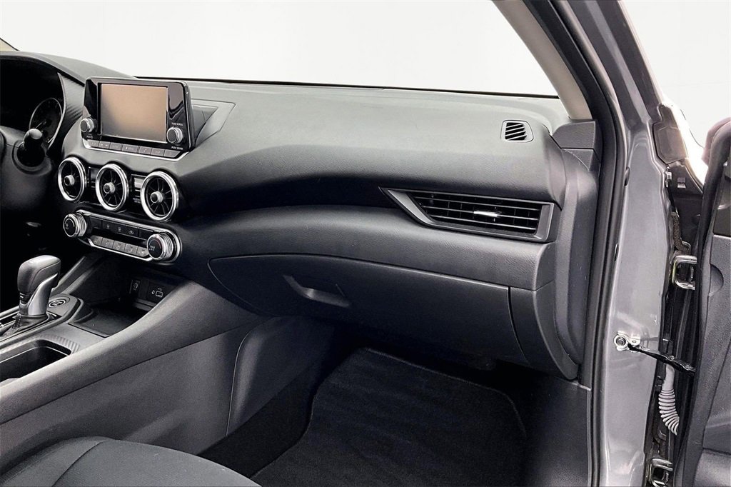 Used 2024 Nissan Sentra S image 17