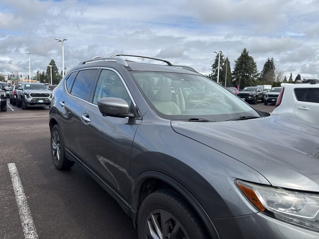 Used 2016 Nissan Rogue SL w/ SL Premium Package AWD/4WD image 2