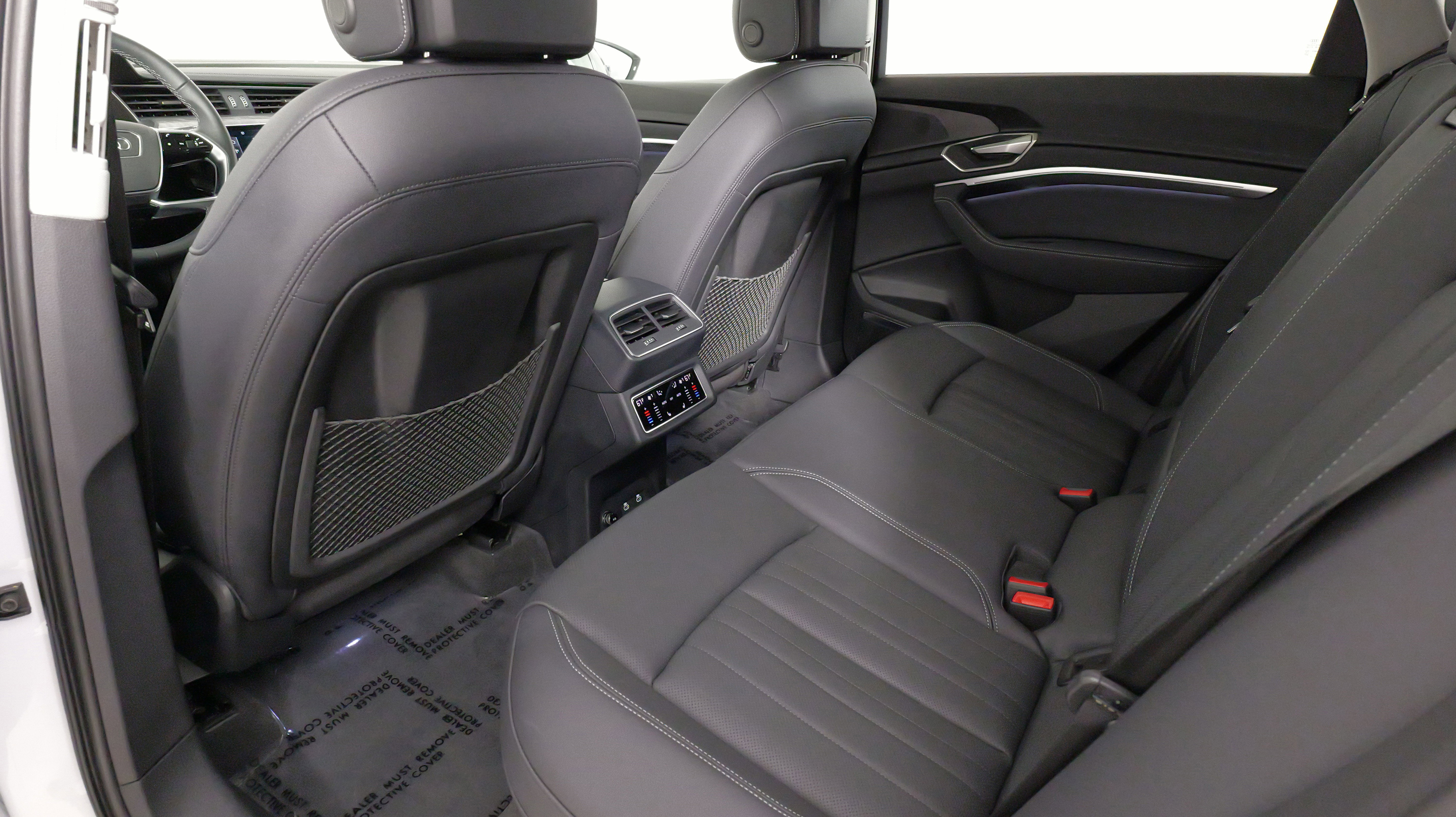 Used 2024 Audi Q8 e-tron Premium Plus w/ Premium Plus Package image 36