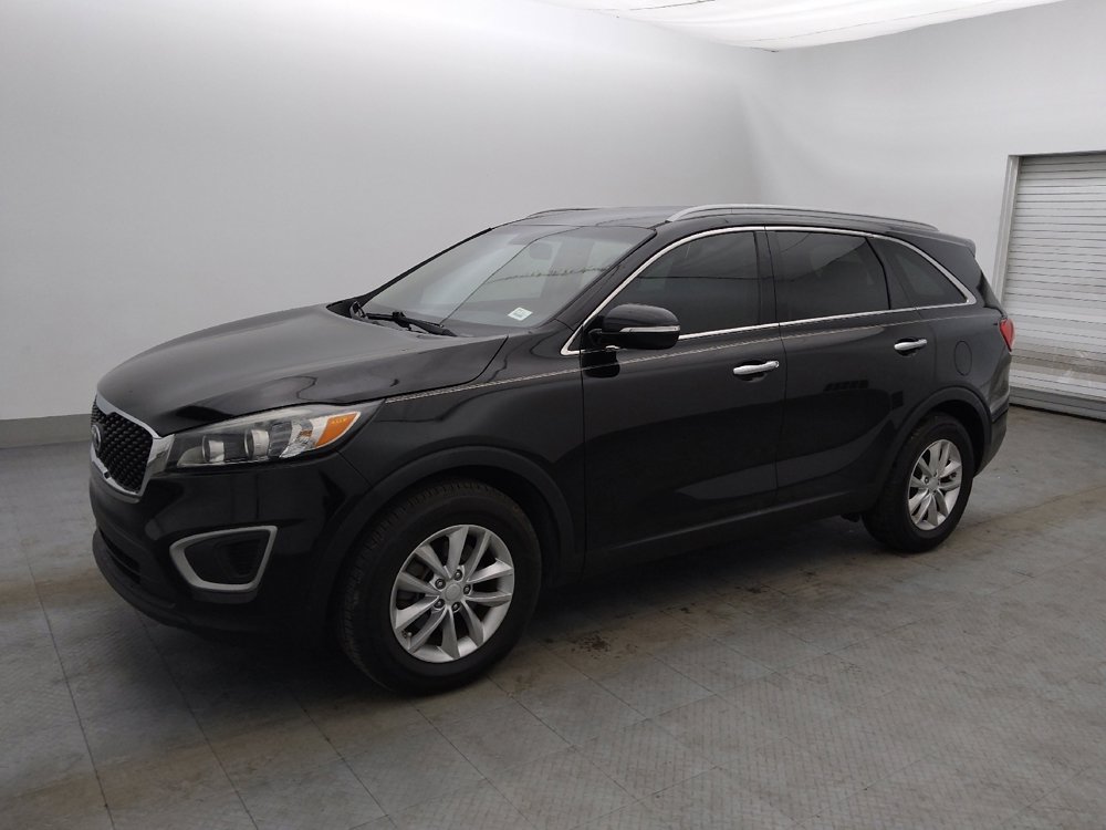 Used 2018 Kia Sorento LX FWD image 2