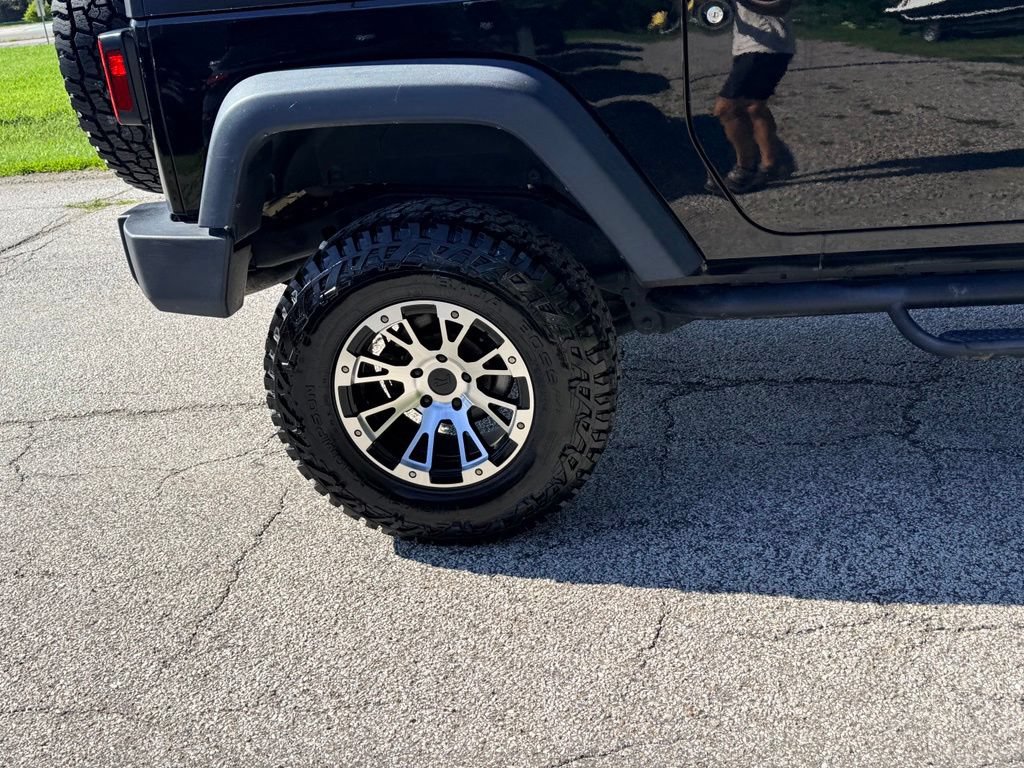 Used 2017 Jeep Wrangler Sport AWD/4WD image 9