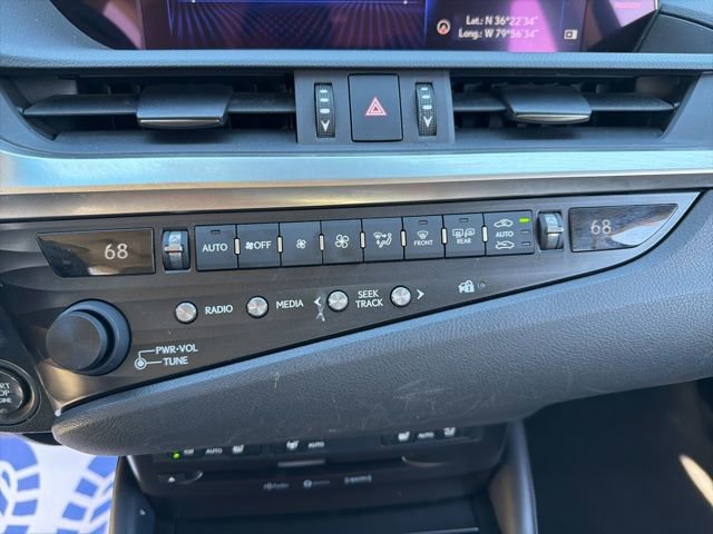 Used 2019 Lexus ES 350 Luxury w/ Premium Package image 41