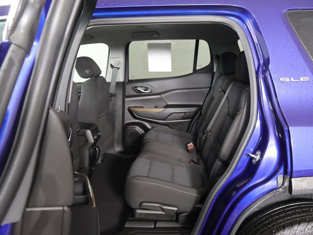 Used 2023 GMC Acadia SLE w/ Driver Convenience Package image 32
