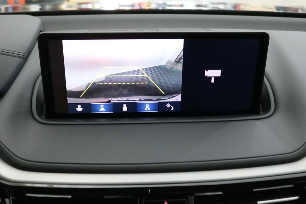 Used 2024 Acura MDX SH-AWD w/ Technology Package image 23