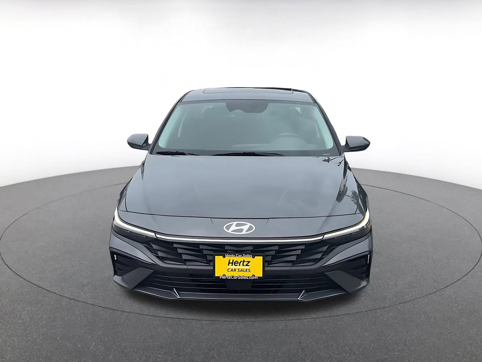 Used 2025 Hyundai Elantra SEL FWD image 4