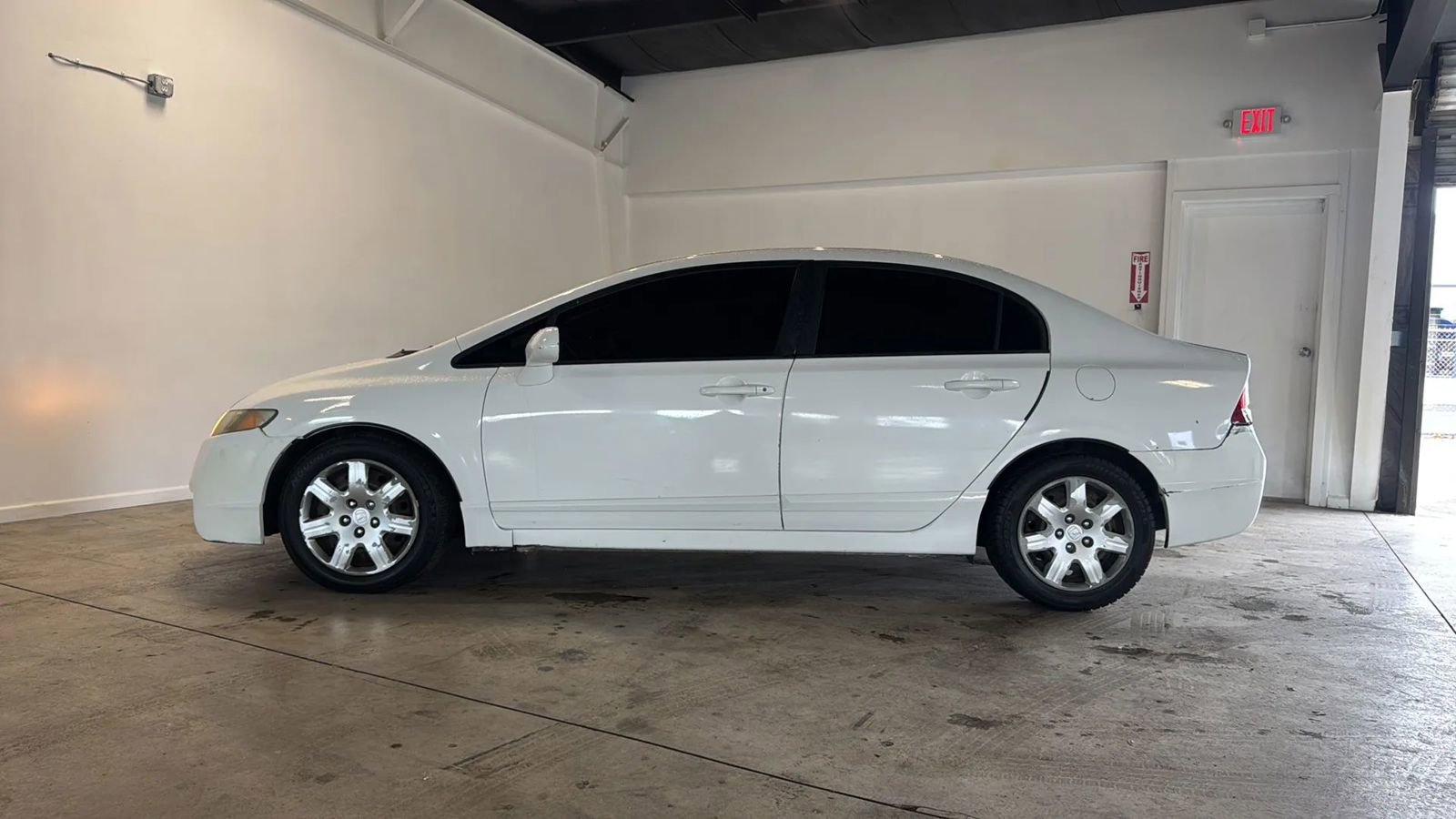 Used 2009 Honda Civic LX image 2