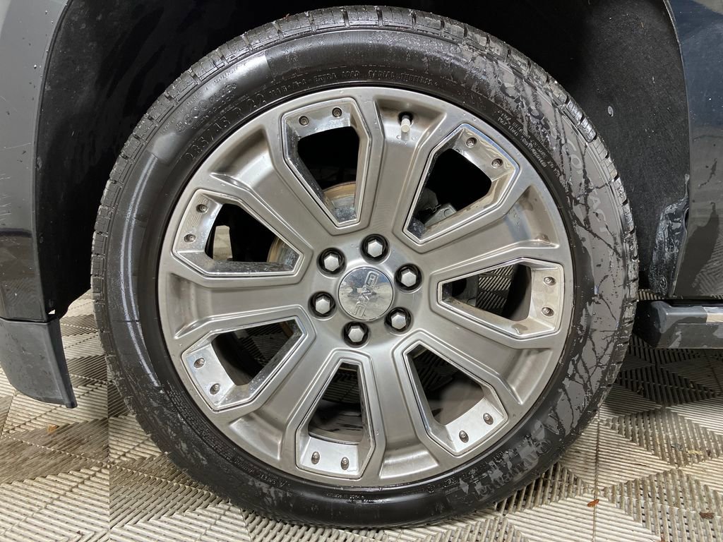 Used 2015 GMC Yukon XL Denali w/ Premium Package image 14