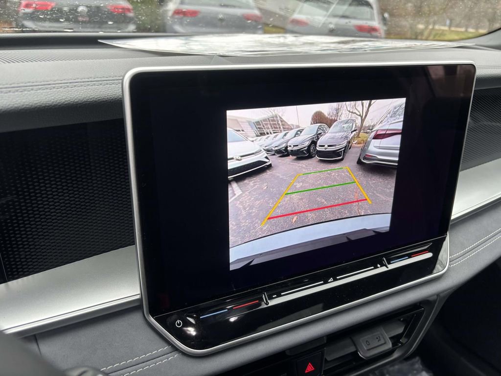 New 2026 Volkswagen Tiguan SE R-Line image 21