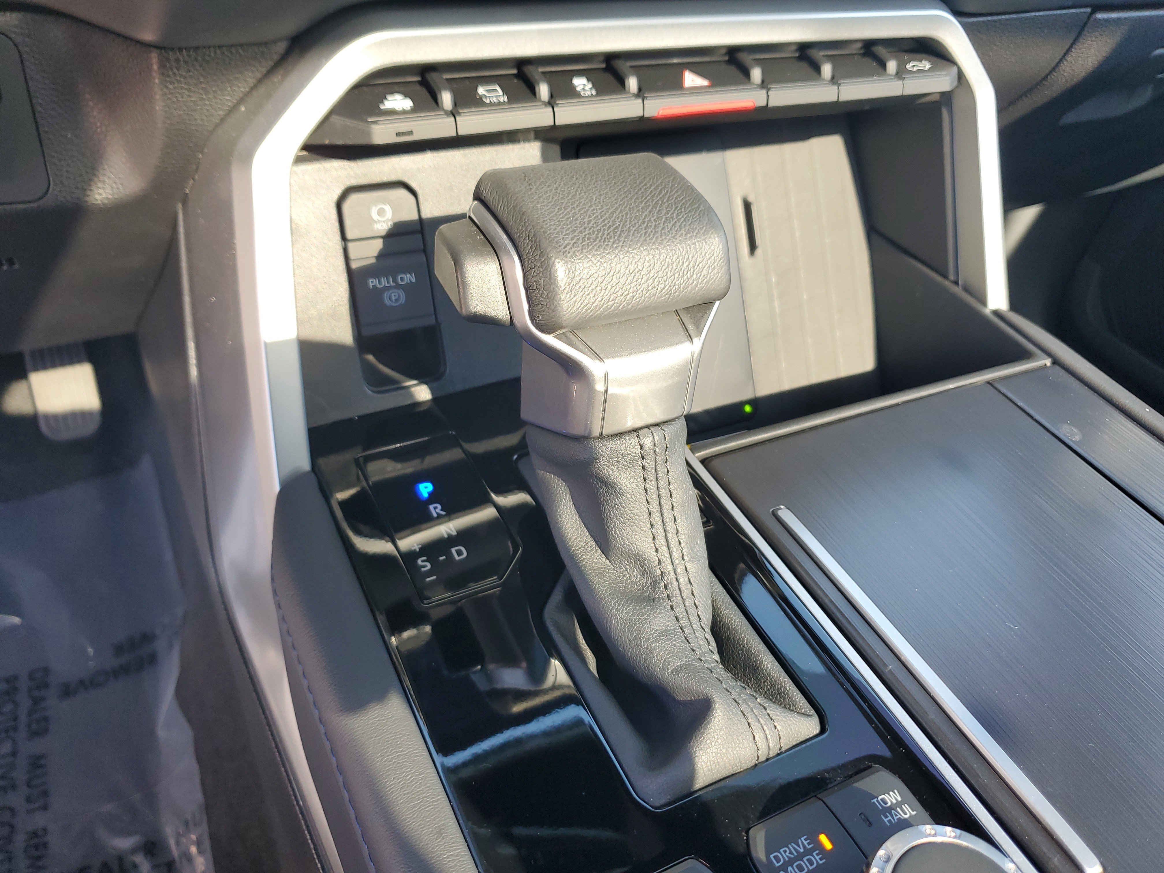 Used 2025 Toyota Tundra Platinum AWD/4WD image 30