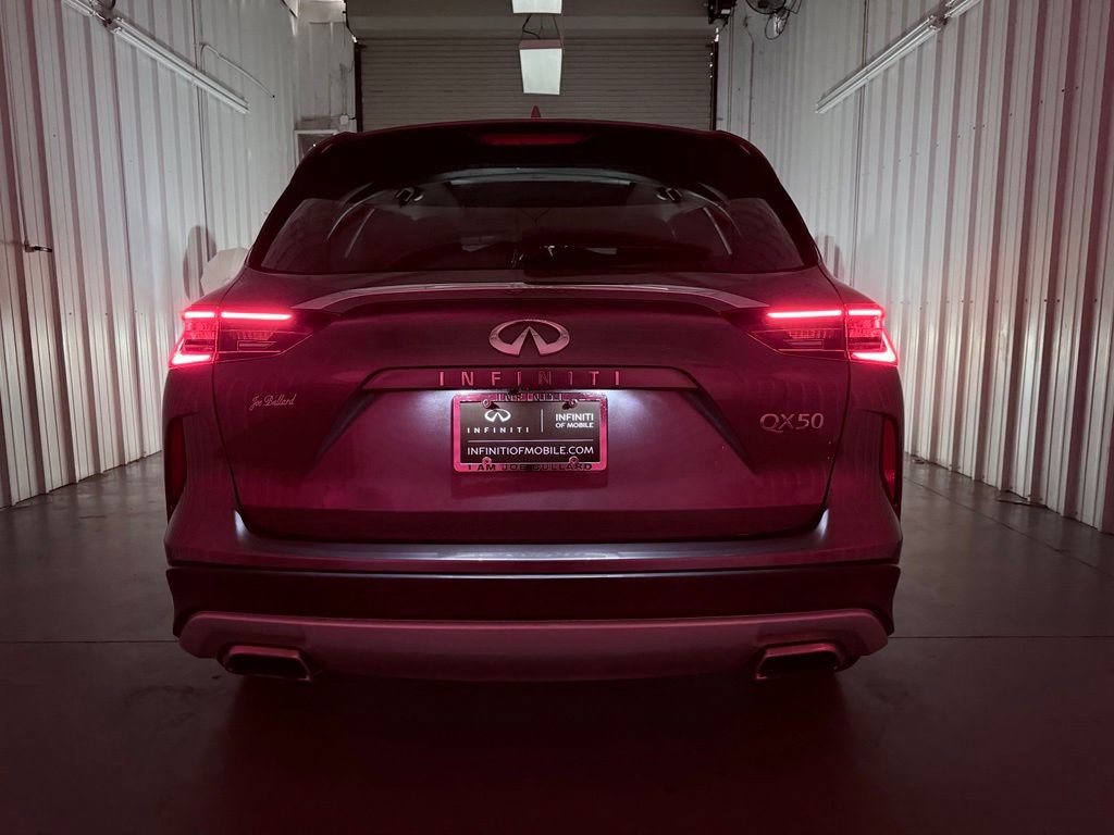 Certified 2023 INFINITI QX50 Luxe FWD image 9