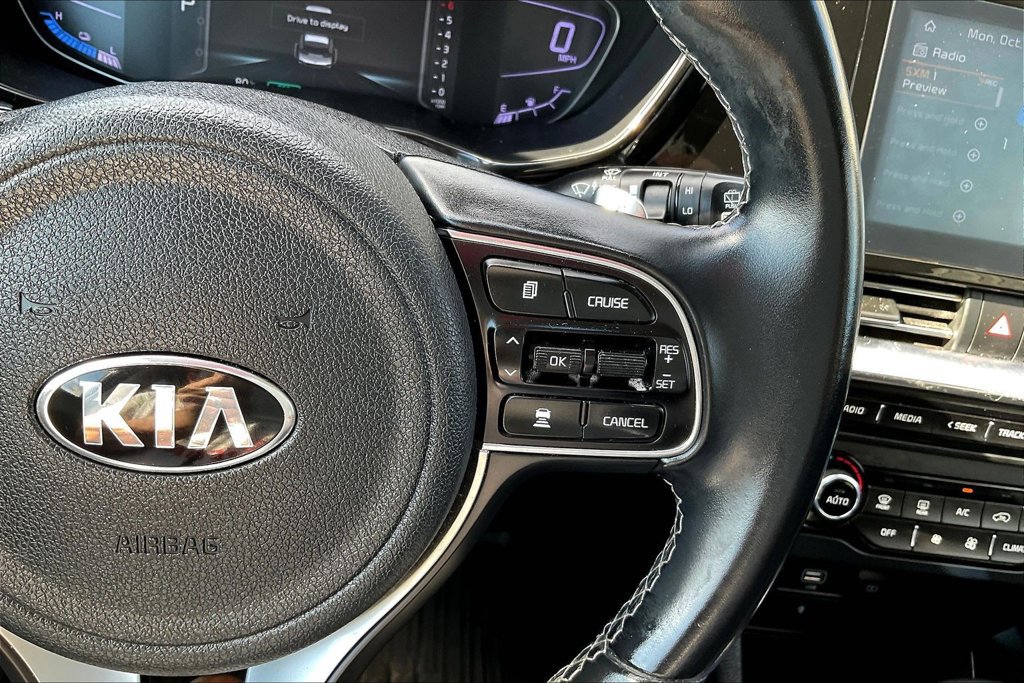 Used 2020 Kia Niro EX FWD image 12