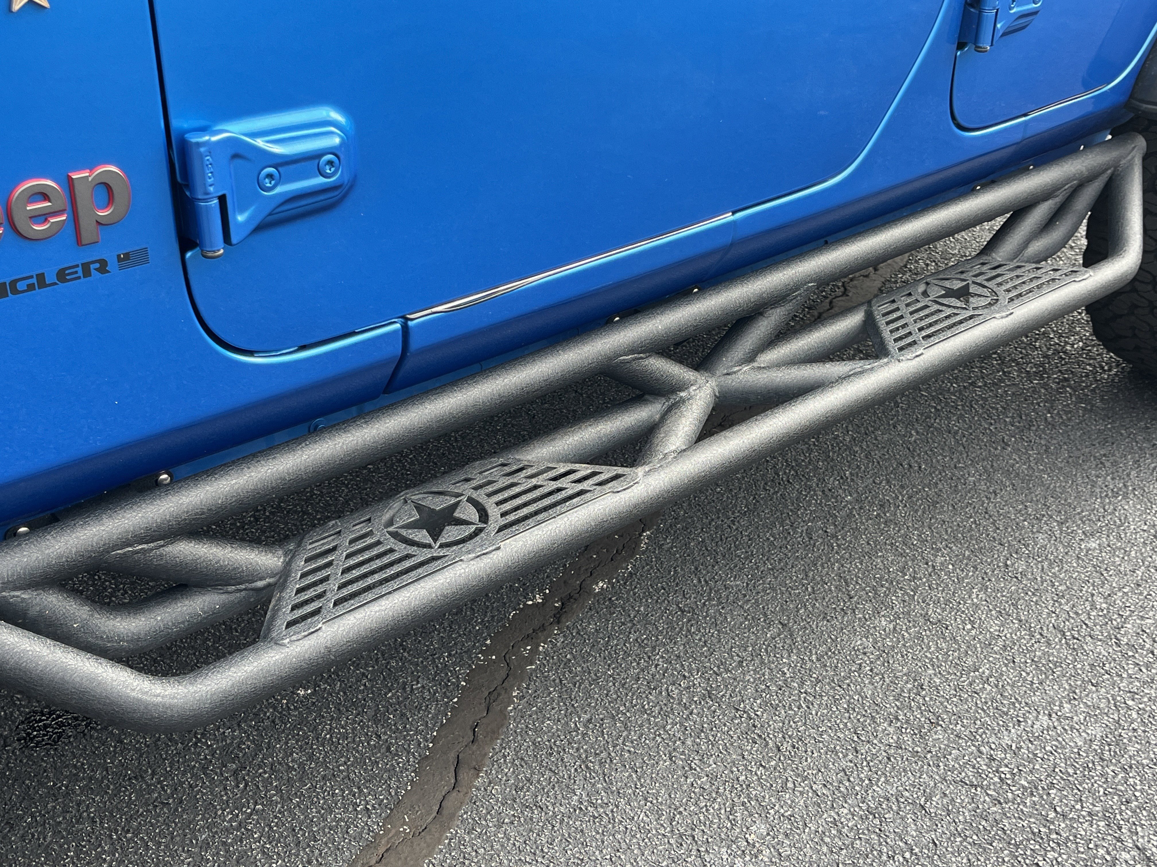 Used 2024 Jeep Wrangler Unlimited Rubicon w/ XTREMEE 35" Tire Package image 30