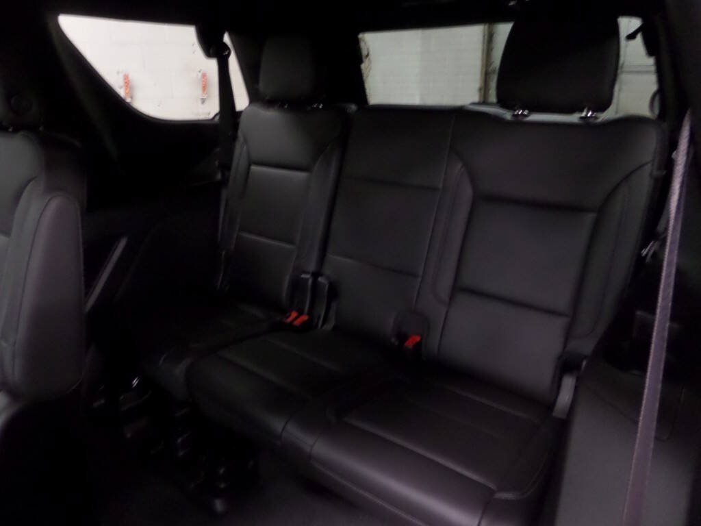 Used 2021 Chevrolet Tahoe Z71 w/ Z71 Signature Package AWD/4WD image 9