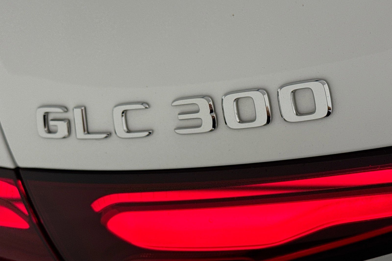 Certified 2026 Mercedes-Benz GLC 300 image 9