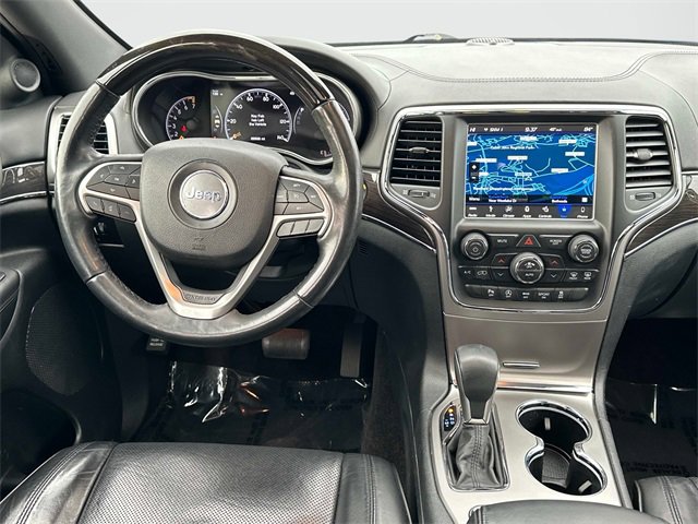 Used 2018 Jeep Grand Cherokee Overland image 2