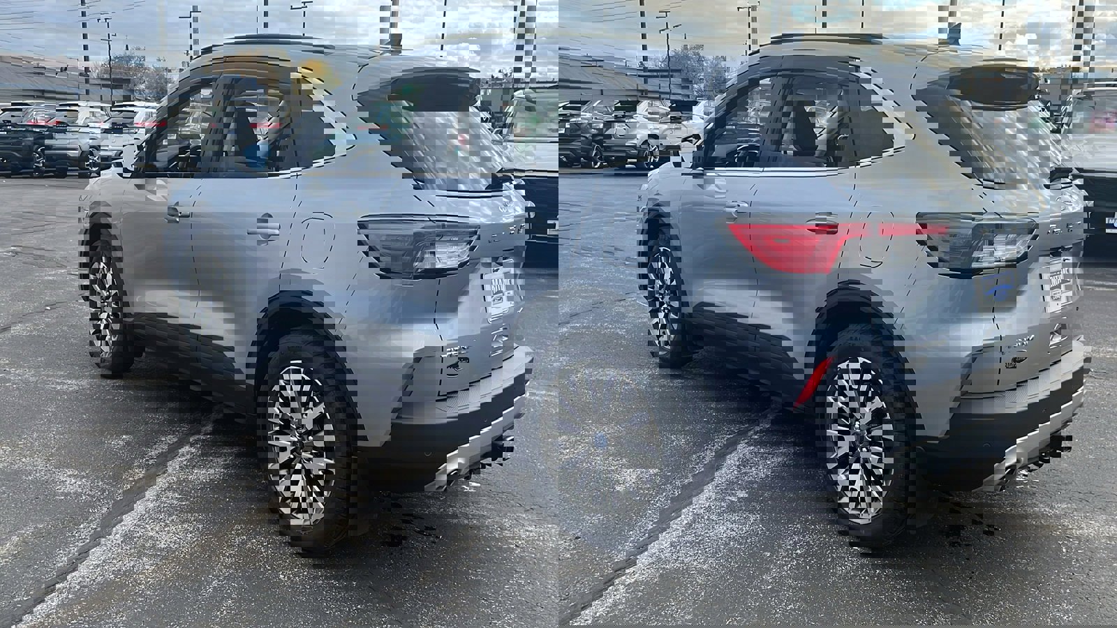 Used 2022 Ford Escape Titanium w/ Class II Trailer Tow Package image 7