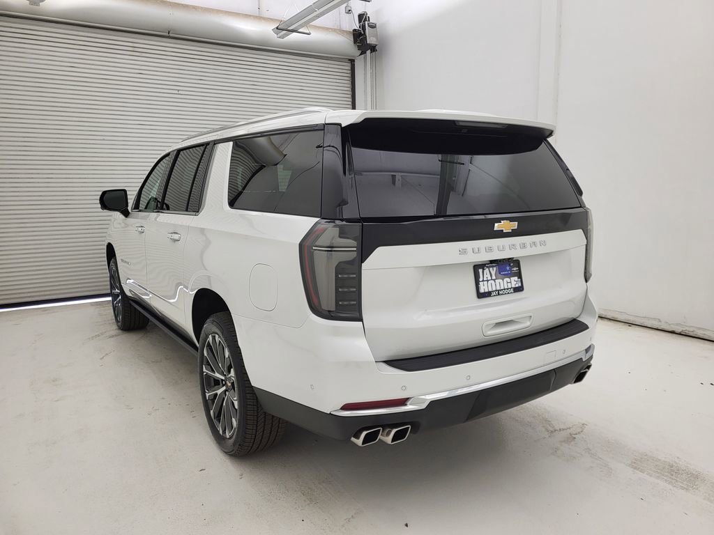 New 2025 Chevrolet Suburban High Country image 28