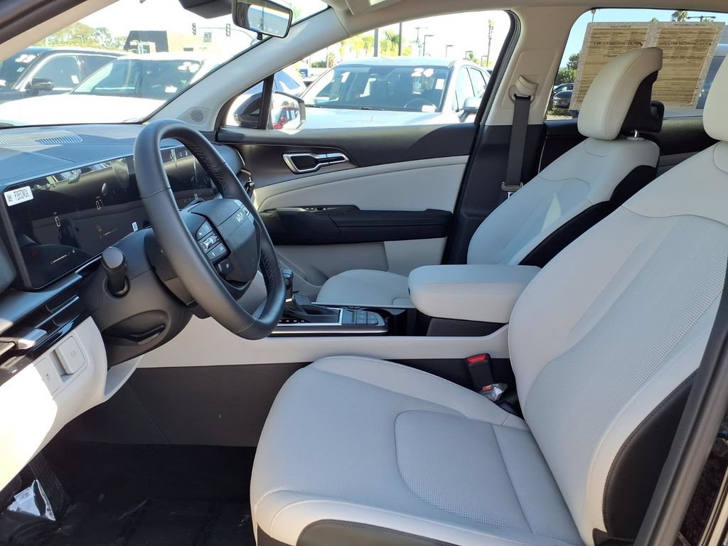 Used 2026 Kia Sportage EX FWD image 6