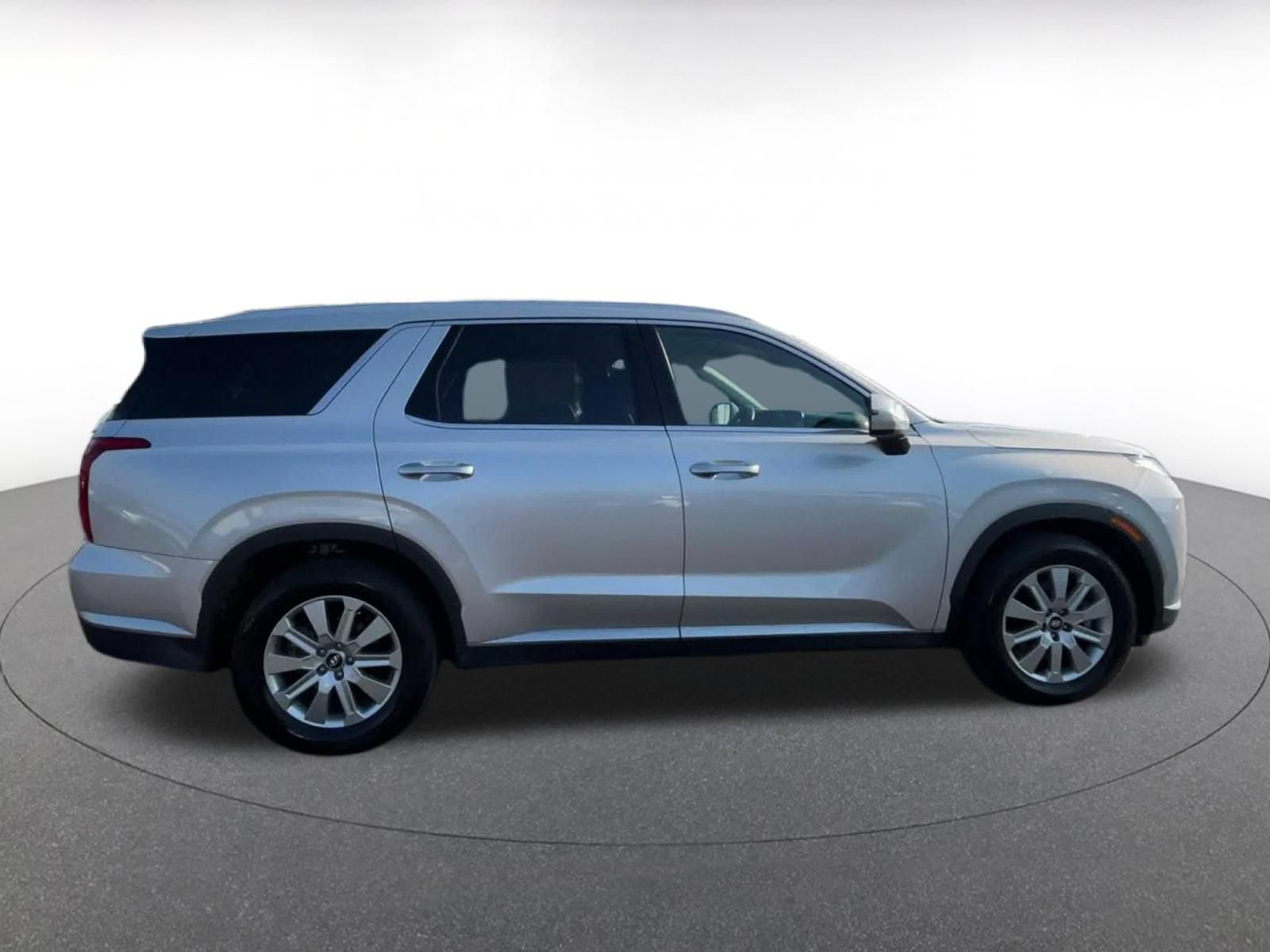 Used 2025 Hyundai Palisade SEL FWD image 15