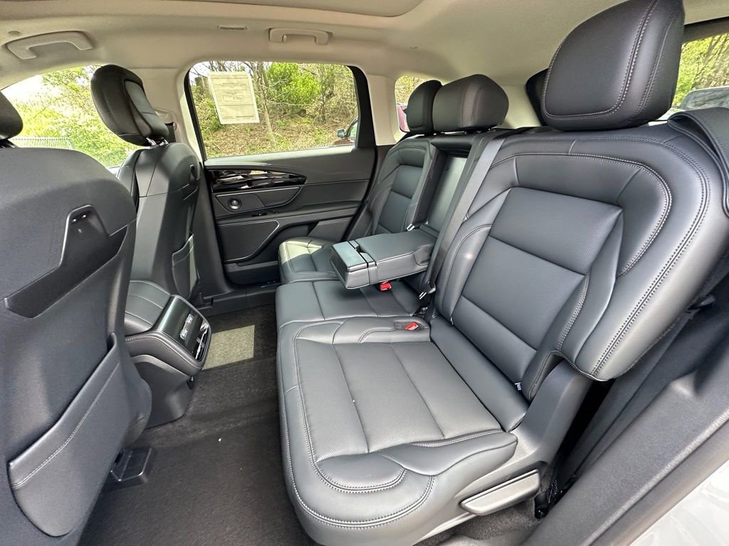 New 2026 Lincoln Nautilus Premier w/ Equipment Group 102A AWD/4WD image 19