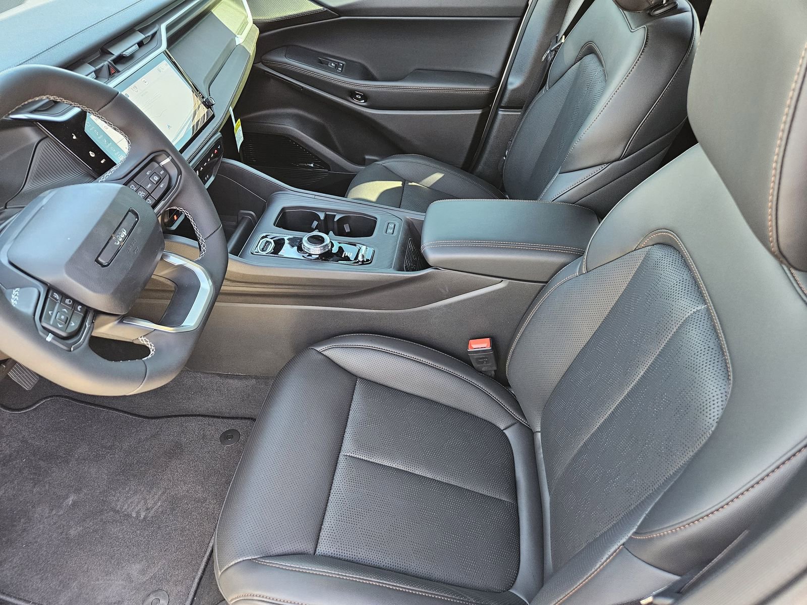 New 2026 Jeep Cherokee Overland image 15