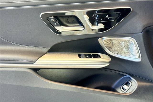 New 2026 Mercedes-Benz CLE 300 4MATIC Coupe image 16