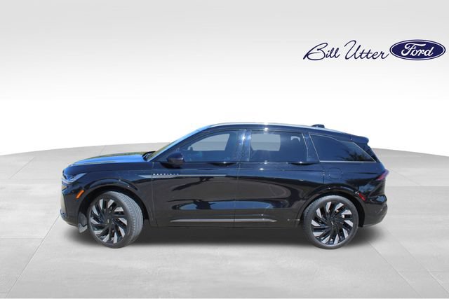 Used 2024 Lincoln Nautilus Reserve w/ Equipment Group 202A AWD/4WD image 8