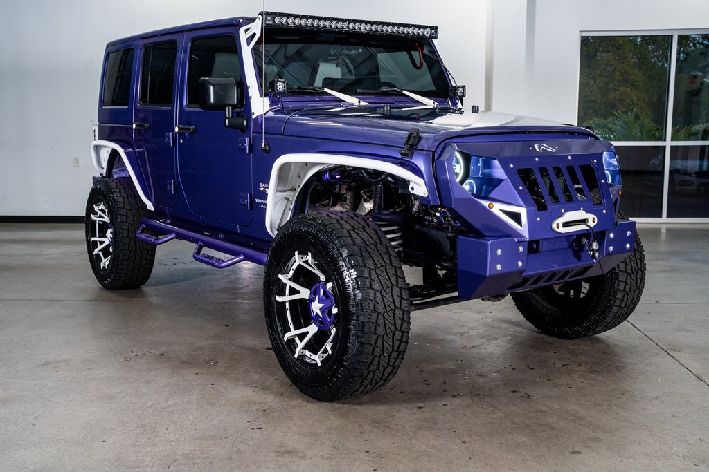 Used 2018 Jeep Wrangler Unlimited Sahara image 4