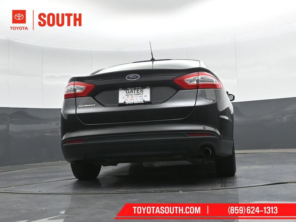 Used 2013 Ford Fusion S FWD image 28