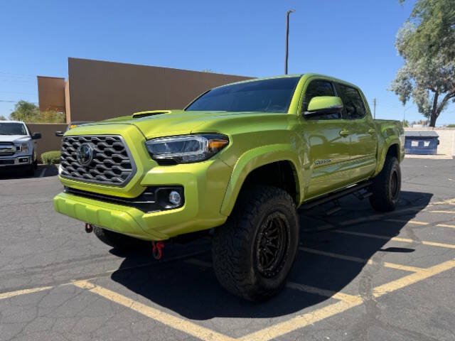 Used 2023 Toyota Tacoma TRD Sport w/ TRD Premium Sport Package AWD/4WD image 7